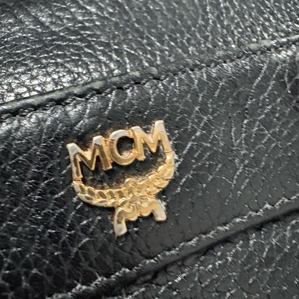 MCM Black Pebbled Leather Shoulder Bag - Picture 3 of 12